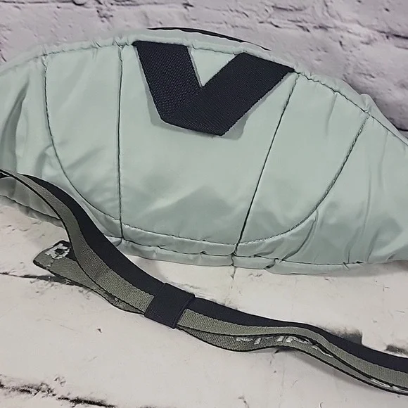 Adidas Originals Core Waist Fanny Pack Bag Mint Green Crossbody Legacy Concert - Picture 6 of 11